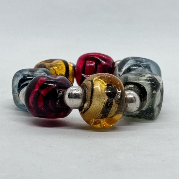 Pier 1 Imports Napkin Rings Set of 6 - Picture 5 of 6